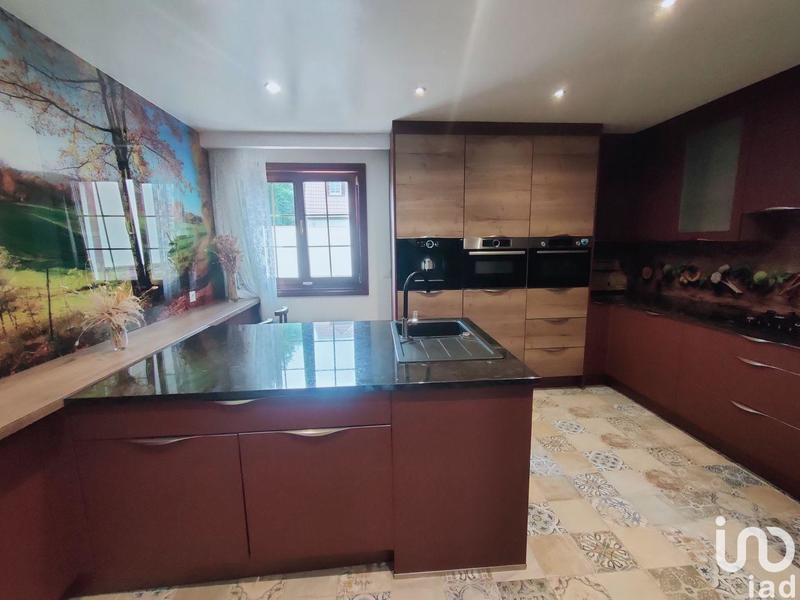 Maison - 215 m² - 8 pièces