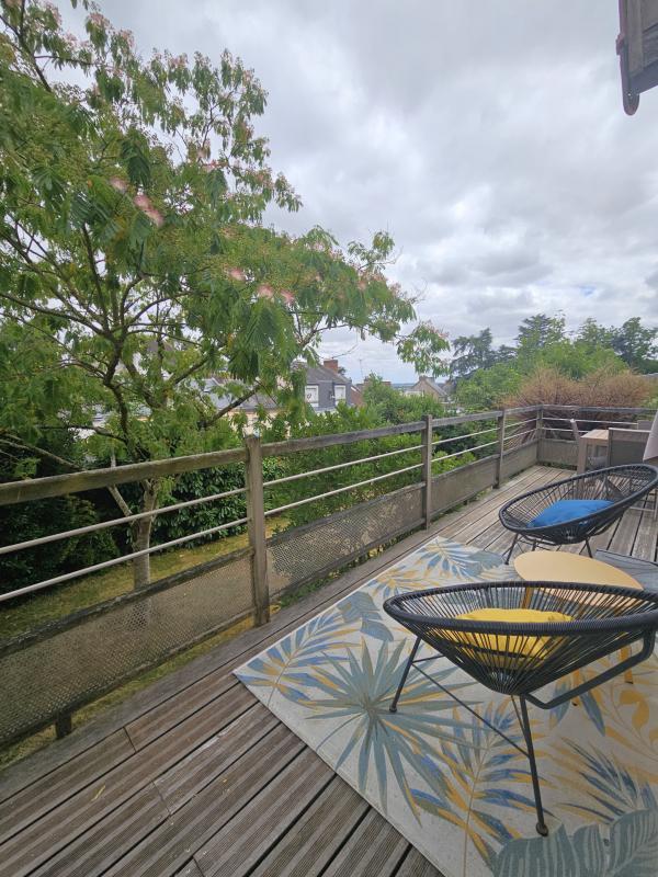 Maison - 251 m² - 10 pièces