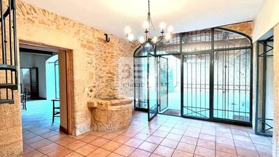 Propriété - 409 m² - 11 pièces