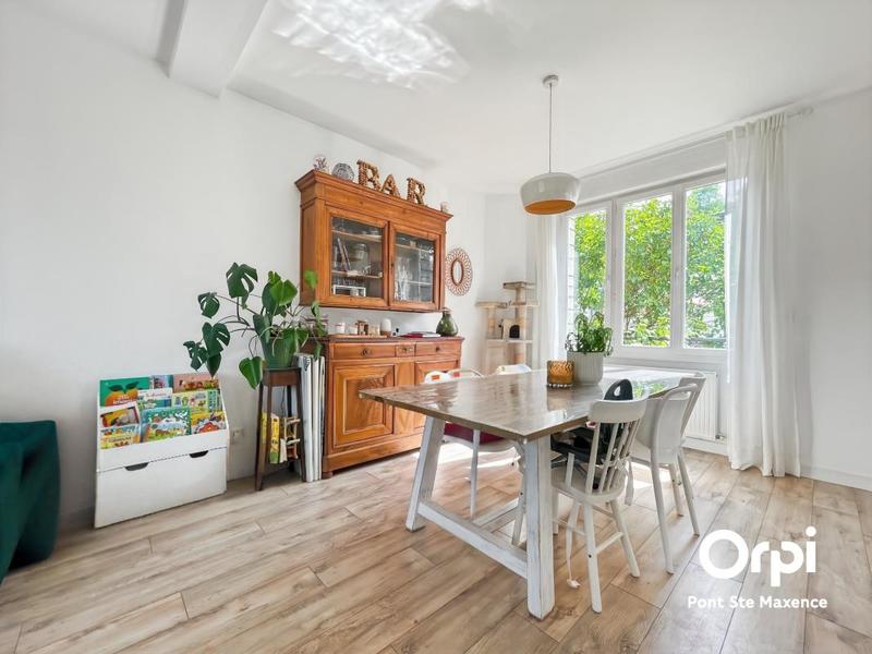 Maison - 107 m² - 6 pièces