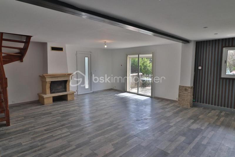 Maison - 96 m² - 3 pièces