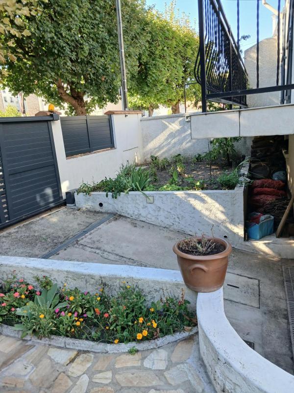 Maison traditionnelle - 111 m² - 5 pièces