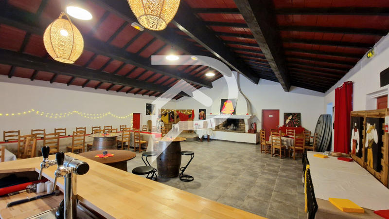 Local d'activité / Entrepôt - 180 m² - 1 pièce