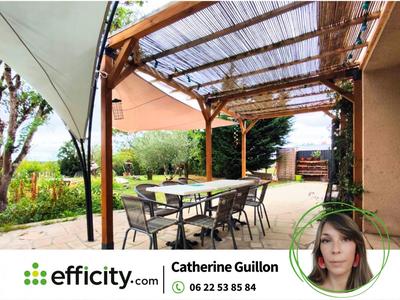 Maison - 229 m² - 7 pièces