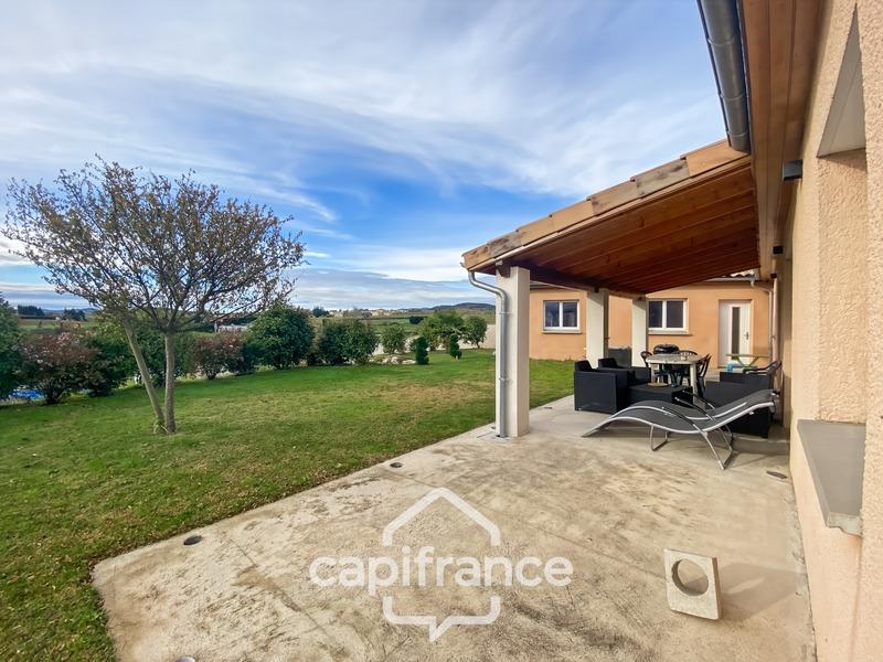 Maison - 104 m² - 5 pièces