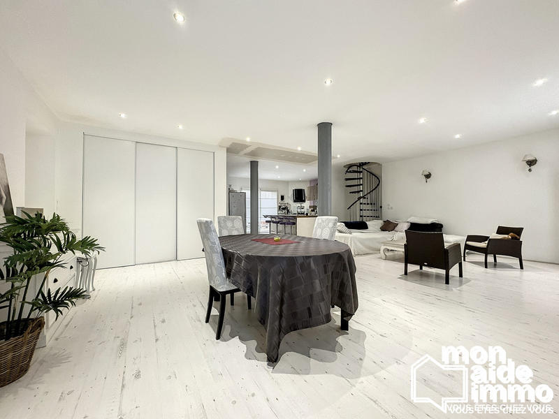 Maison ancienne - 166 m² - 6 pièces