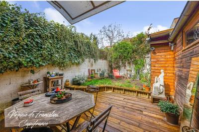 Maison - 136 m² - 6 pièces