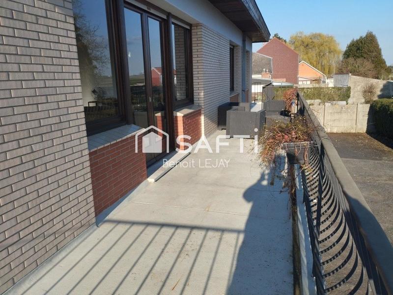 Maison - 215 m² - 7 pièces