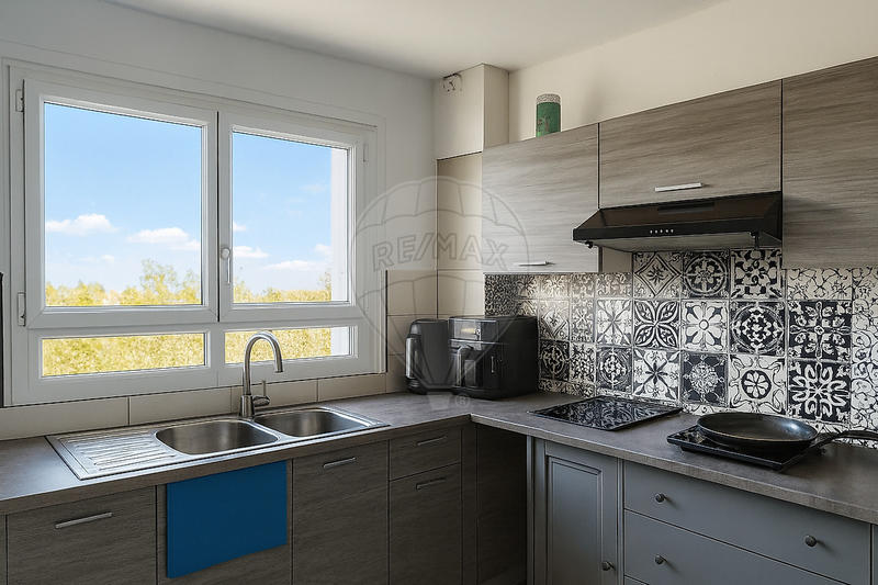 Appartement - 101 m² - 6 pièces