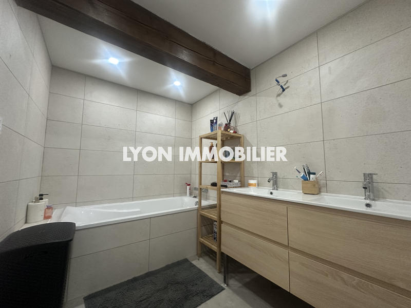 Maison - 208 m² - 5 pièces