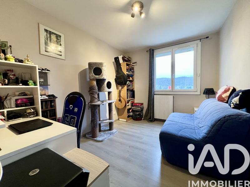 Appartement - 77 m² - 4 pièces