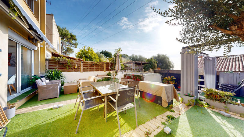 Maison - 94 m² - 5 pièces