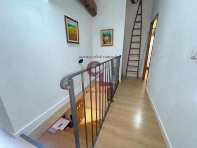 Maison - 270 m² - 6 pièces