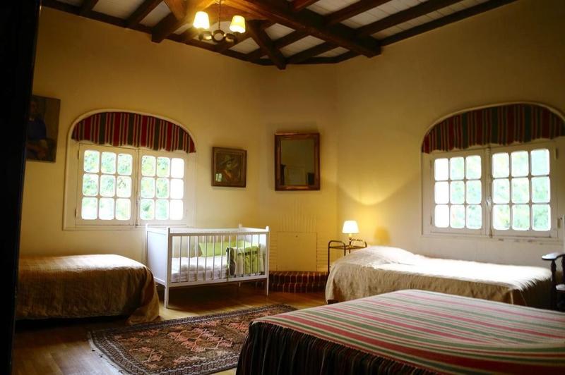 Maison traditionnelle - 260 m² - 8 pièces