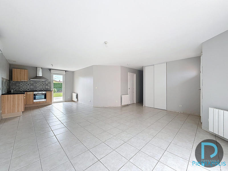 Maison - 88 m² - 7 pièces