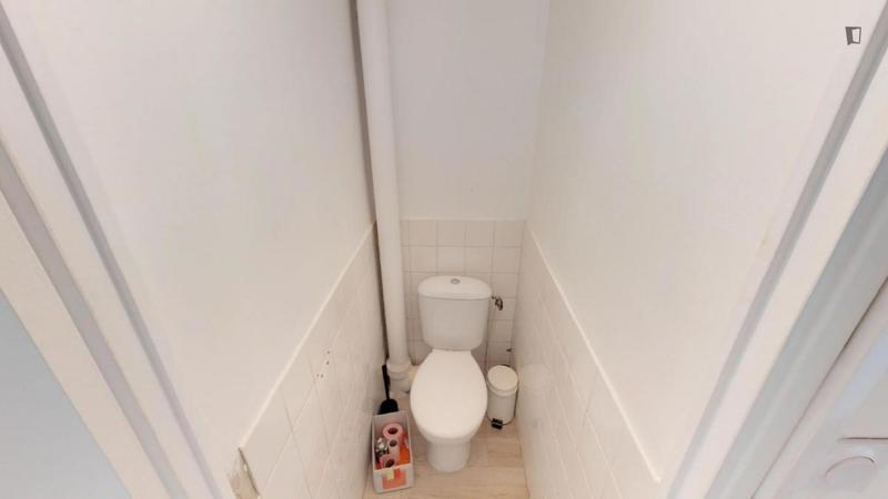 Chambre - 12 m² - 5 pièces