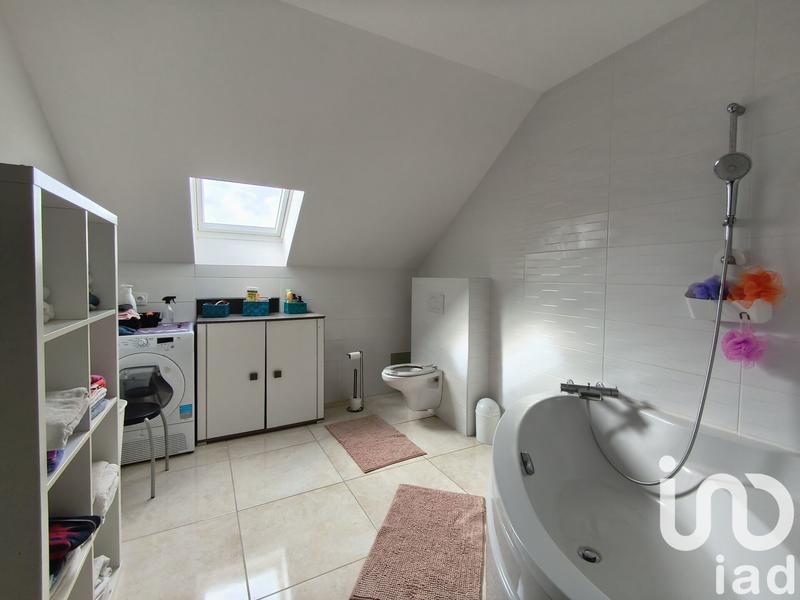 Maison - 195 m² - 7 pièces