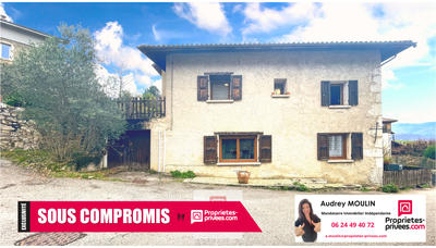 Maison de village - 94 m² - 4 pièces