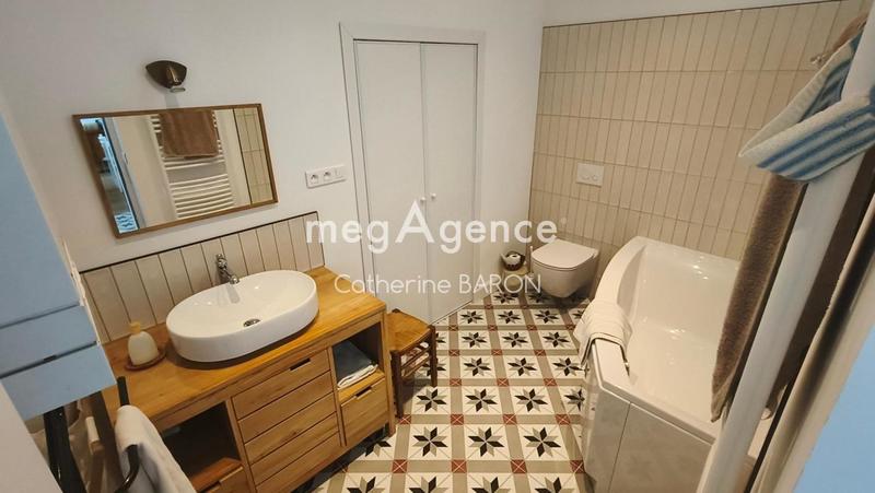 Appartement - 220 m² - 8 pièces