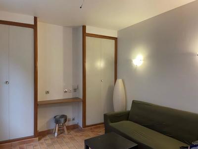 Studio - 30 m² - 1 pièce