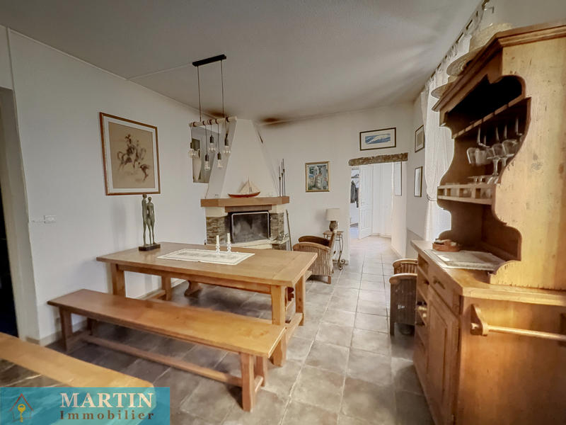 Appartement - 202 m² - 9 pièces