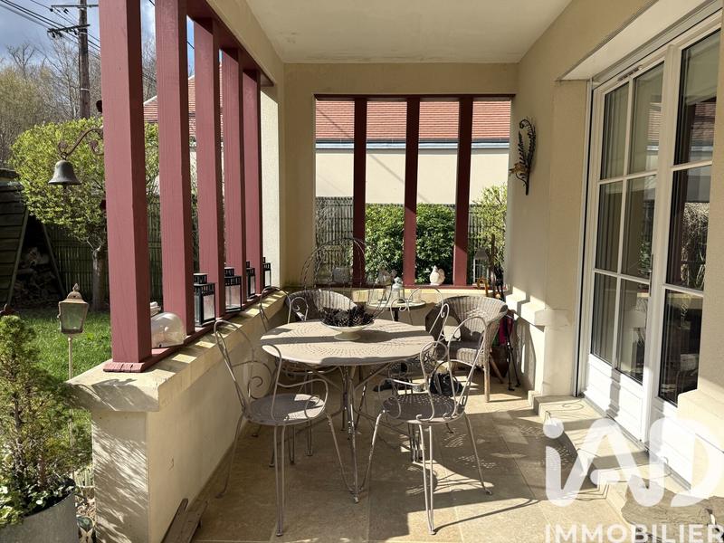 Maison - 200 m² - 7 pièces