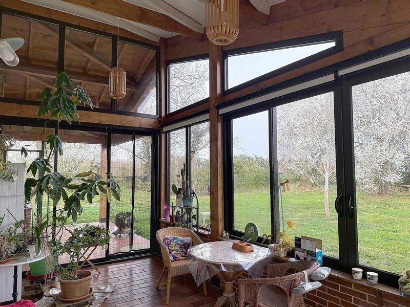 Maison - 215 m² - 6 pièces