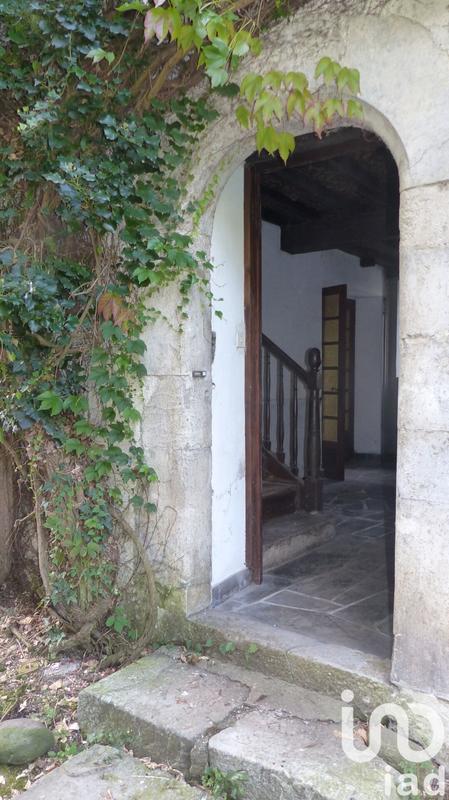 Maison - 238 m² - 7 pièces