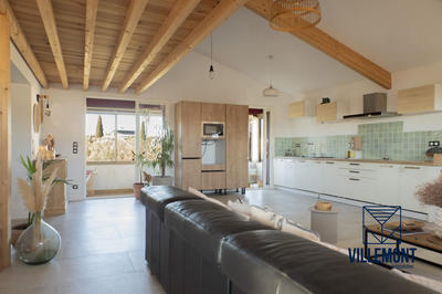 Maison - 210 m² - 9 pièces