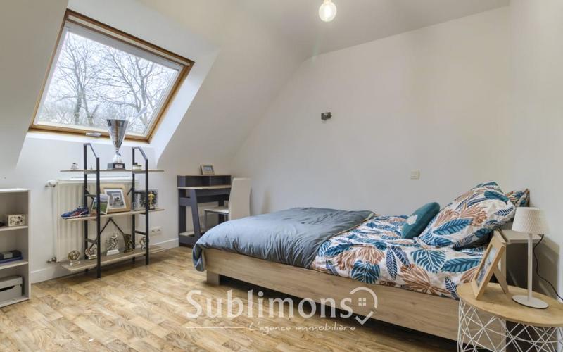 Maison - 180 m² - 7 pièces