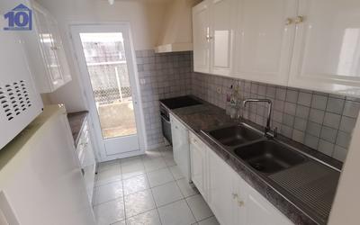 Maison - 83 m² - 5 pièces