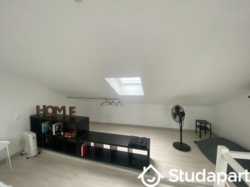 Chambre - 12 m² - 1 pièce