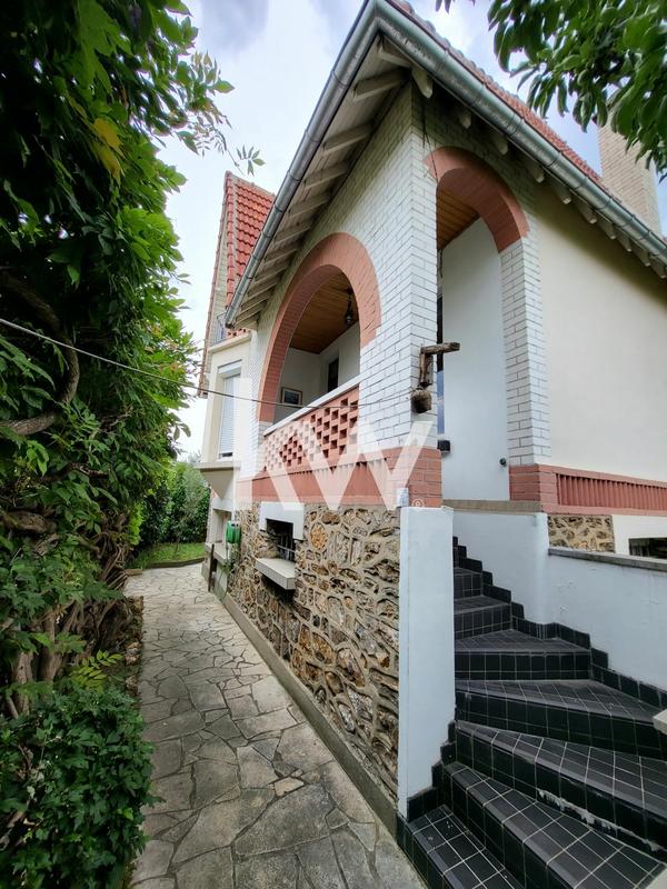 Maison - 120 m² - 5 pièces