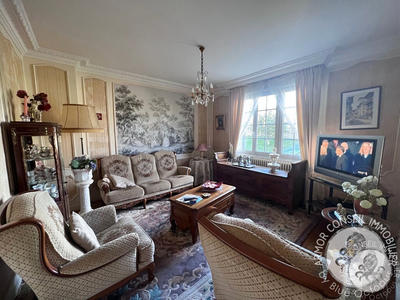 Maison - 183 m² - 6 pièces