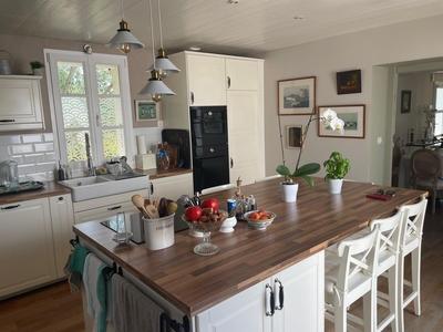 Maison - 167 m² - 7 pièces