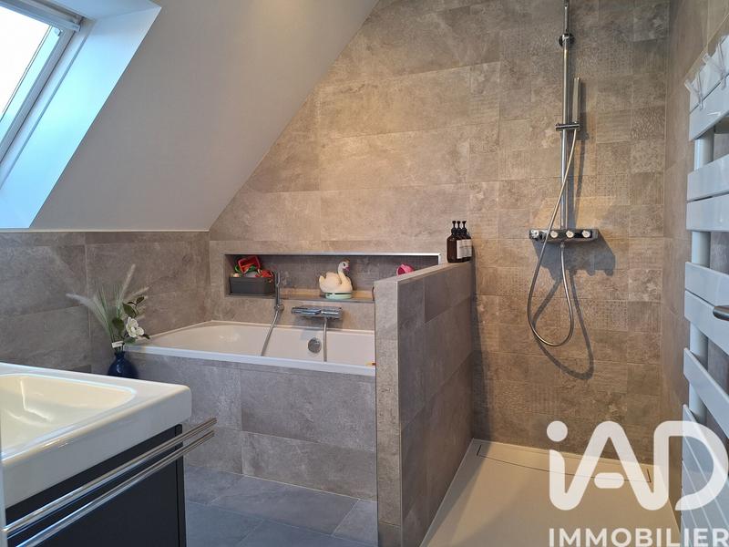 Maison - 154 m² - 8 pièces