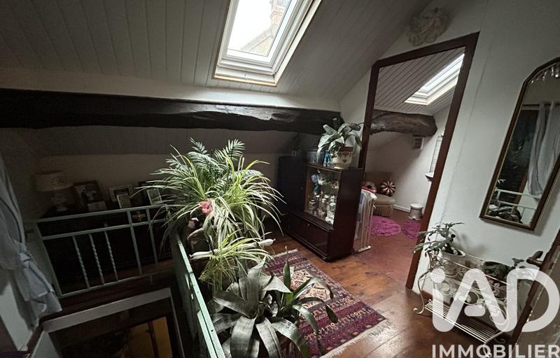 Maison - 255 m² - 16 pièces