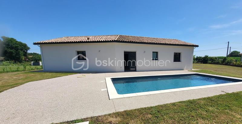 Maison - 95 m² - 4 pièces