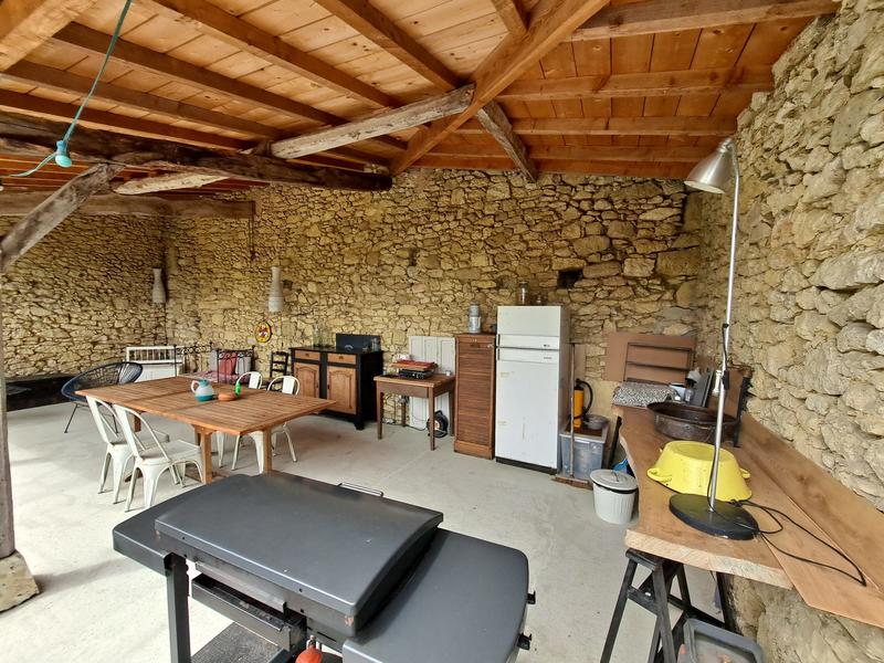 Maison - 230 m² - 6 pièces