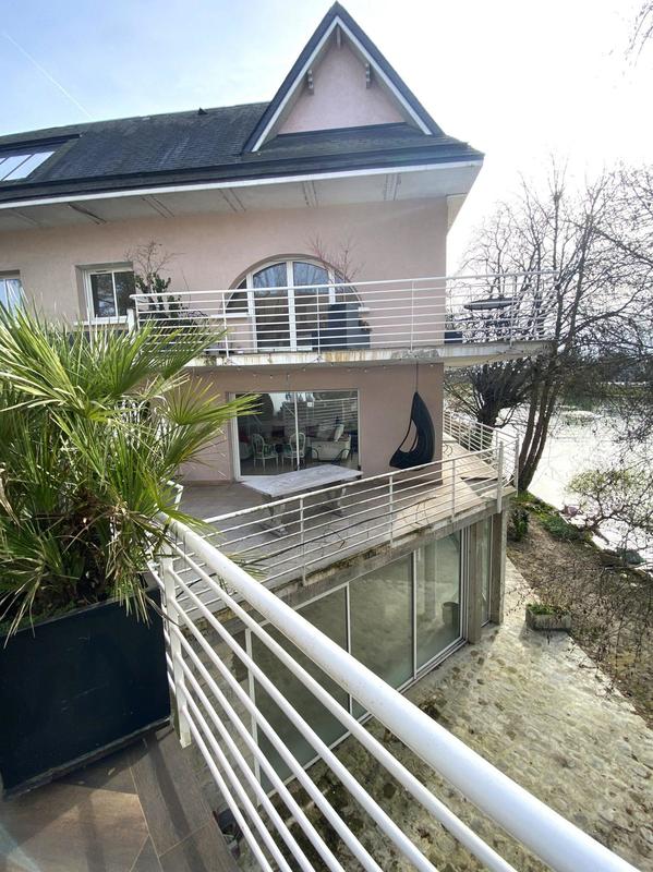 Maison contemporaine - 410 m² - 7 pièces