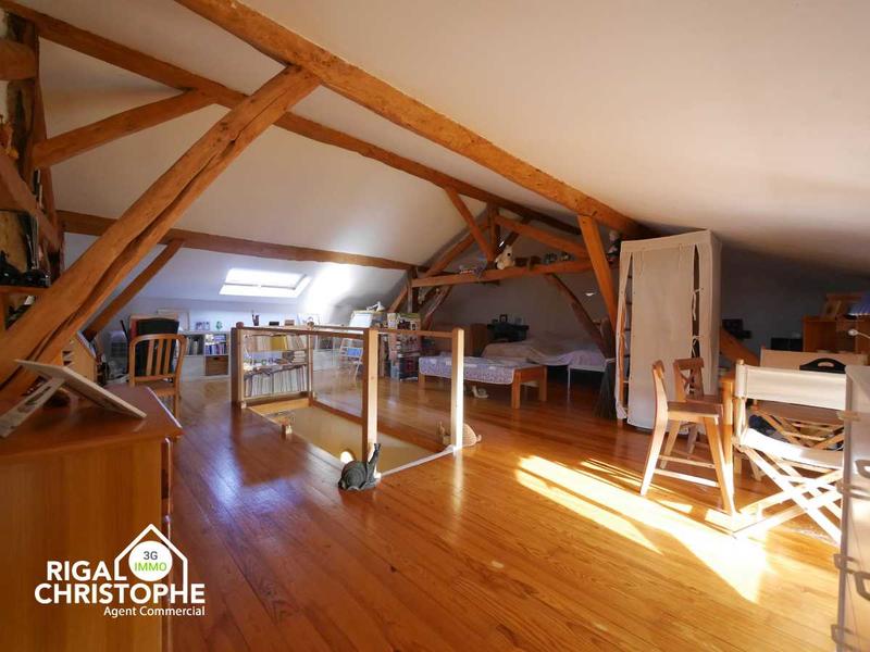 Corps de ferme - 490 m² - 16 pièces