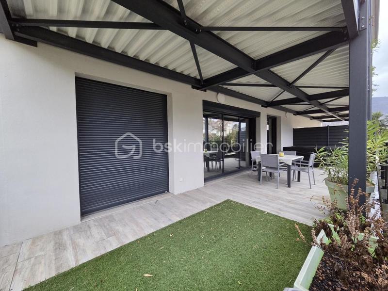 Appartement - 90 m² - 4 pièces