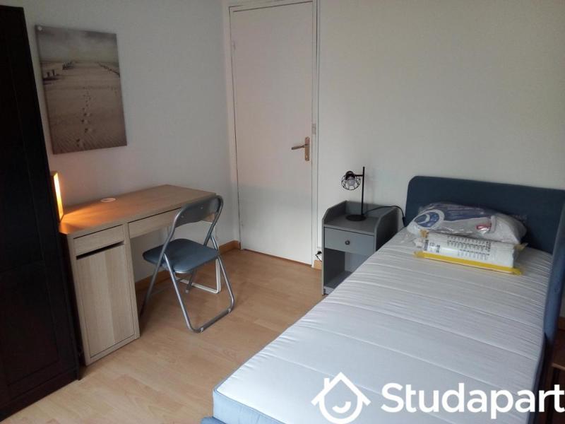 Chambre - 9 m² - 1 pièce