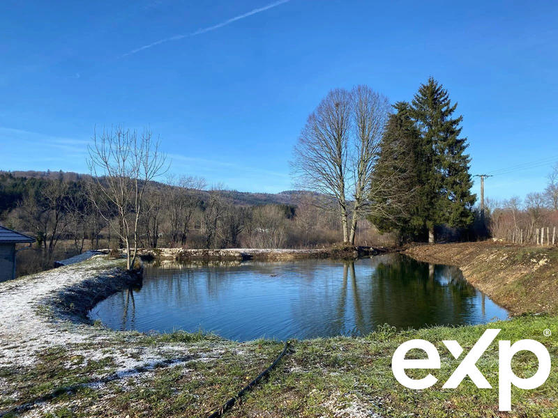 Maison - 240 m² - 6 pièces