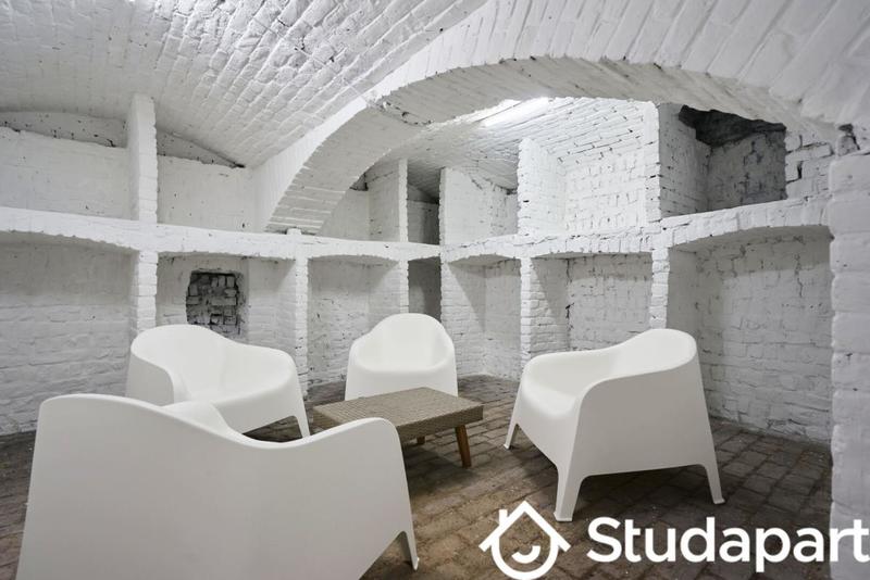 Chambre - 12 m² - 1 pièce