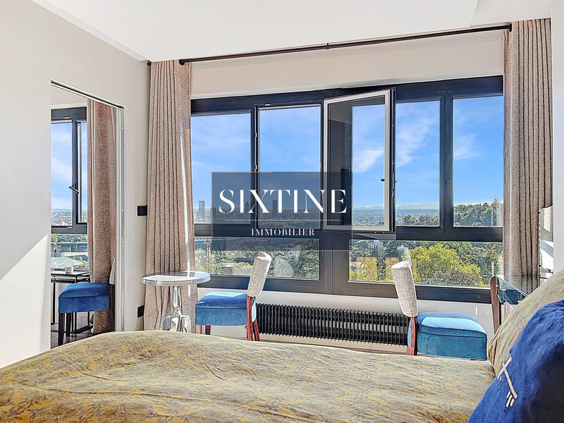 Appartement - 140 m² - 5 pièces