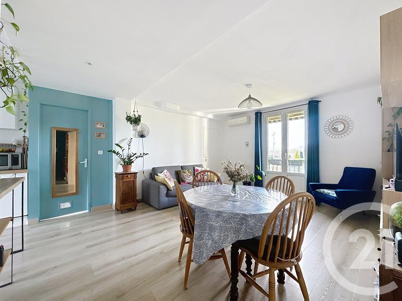 Appartement - 79 m² - 4 pièces