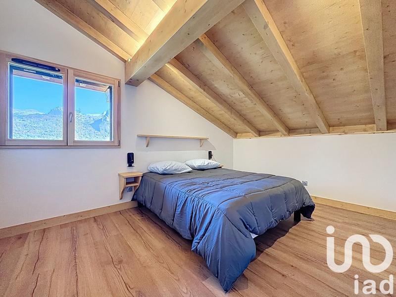 Appartement - 90 m² - 5 pièces