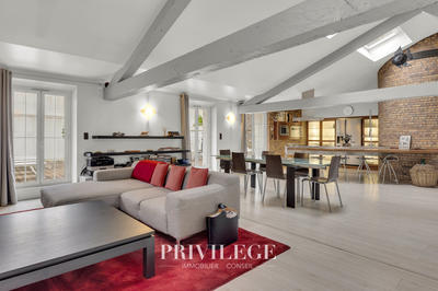 Appartement - 160 m² - 4 pièces