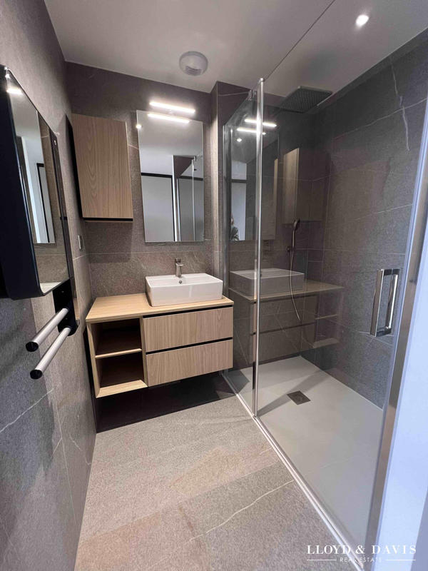 Appartement - 120 m² - 4 pièces